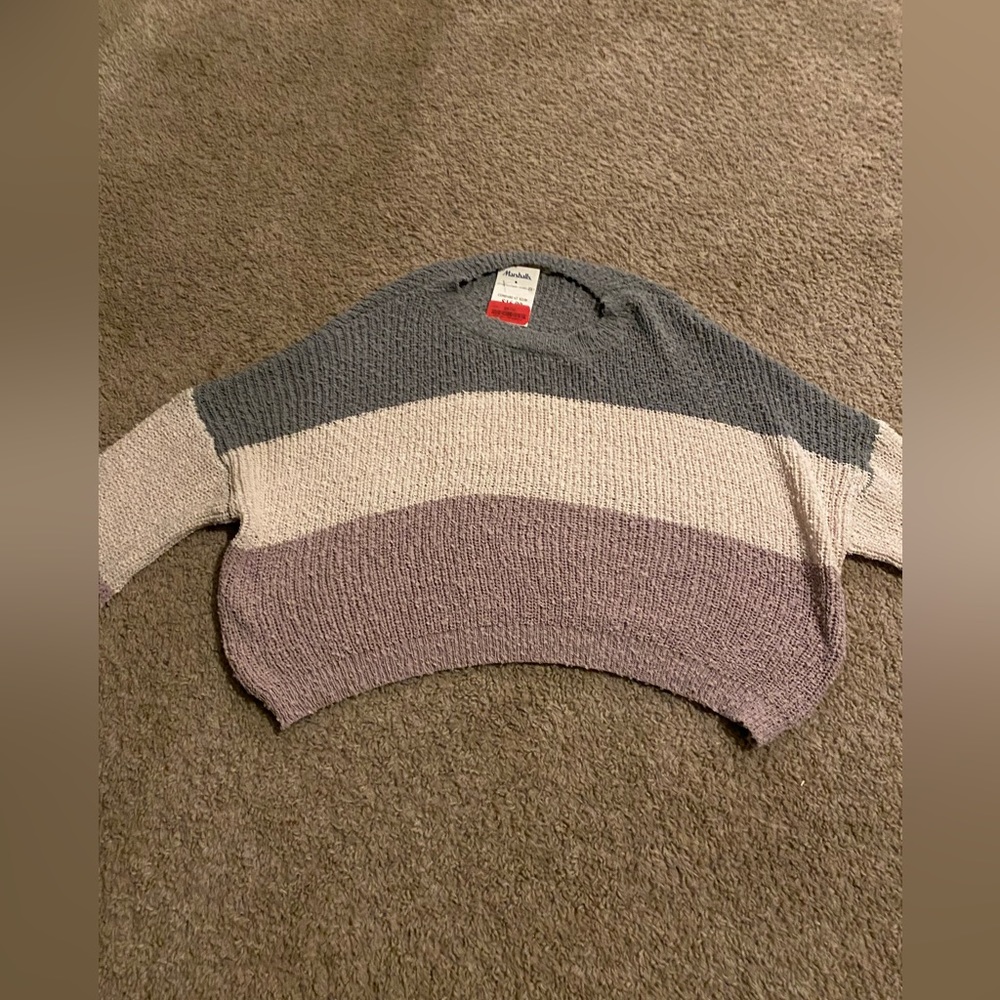Debut sweater